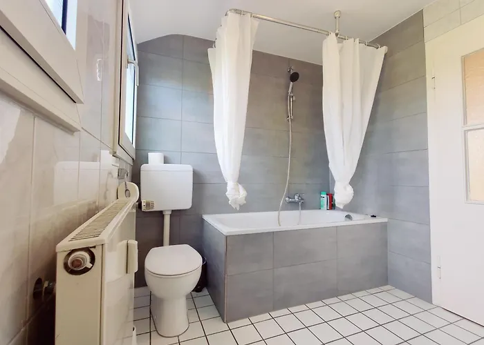 게스트하우스 House 3*