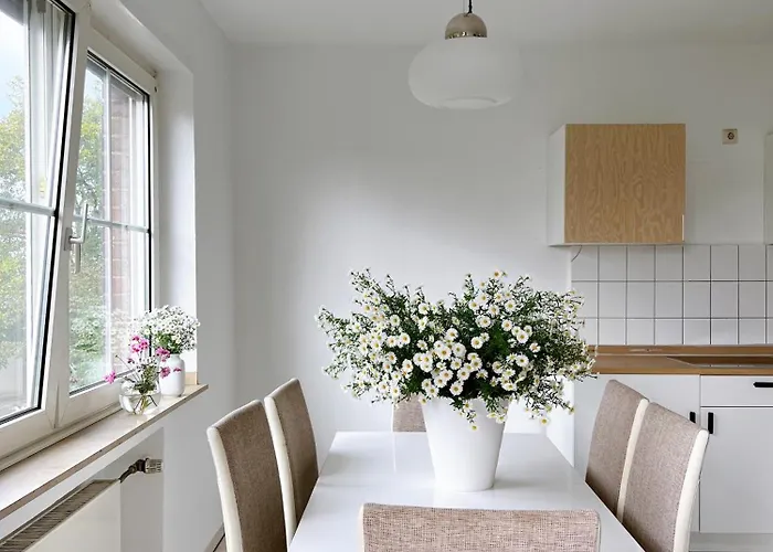 게스트하우스 House